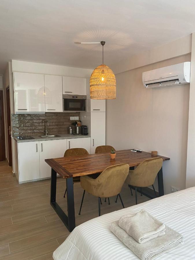 Don Jim Family, Beautiful Luxurious New Near Arenal * Javea